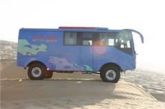 沙漠越野卡車，東風沙豹越野客車， 東風沙豹4x4越野客車