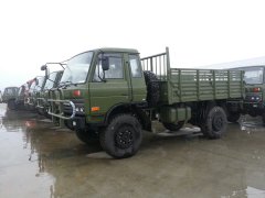 東風四驅越野輕卡,EQ2070GZ4D型康明斯140/160馬力越野汽車