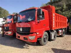 東風輕量化小三軸自卸車，東風拓行前四后四自卸車