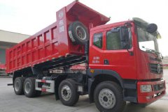 前四后八渣土車，輕量化四橋渣土車