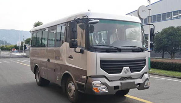東風國六EQ6600ZT6D型四驅越野客車