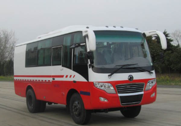 東風四驅越野客車EQ6752ZTV