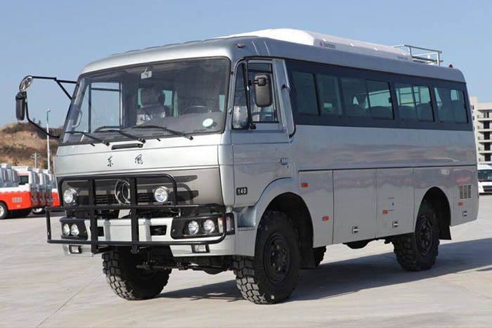 越野客車上面機油濾清器的主要作用是什么？